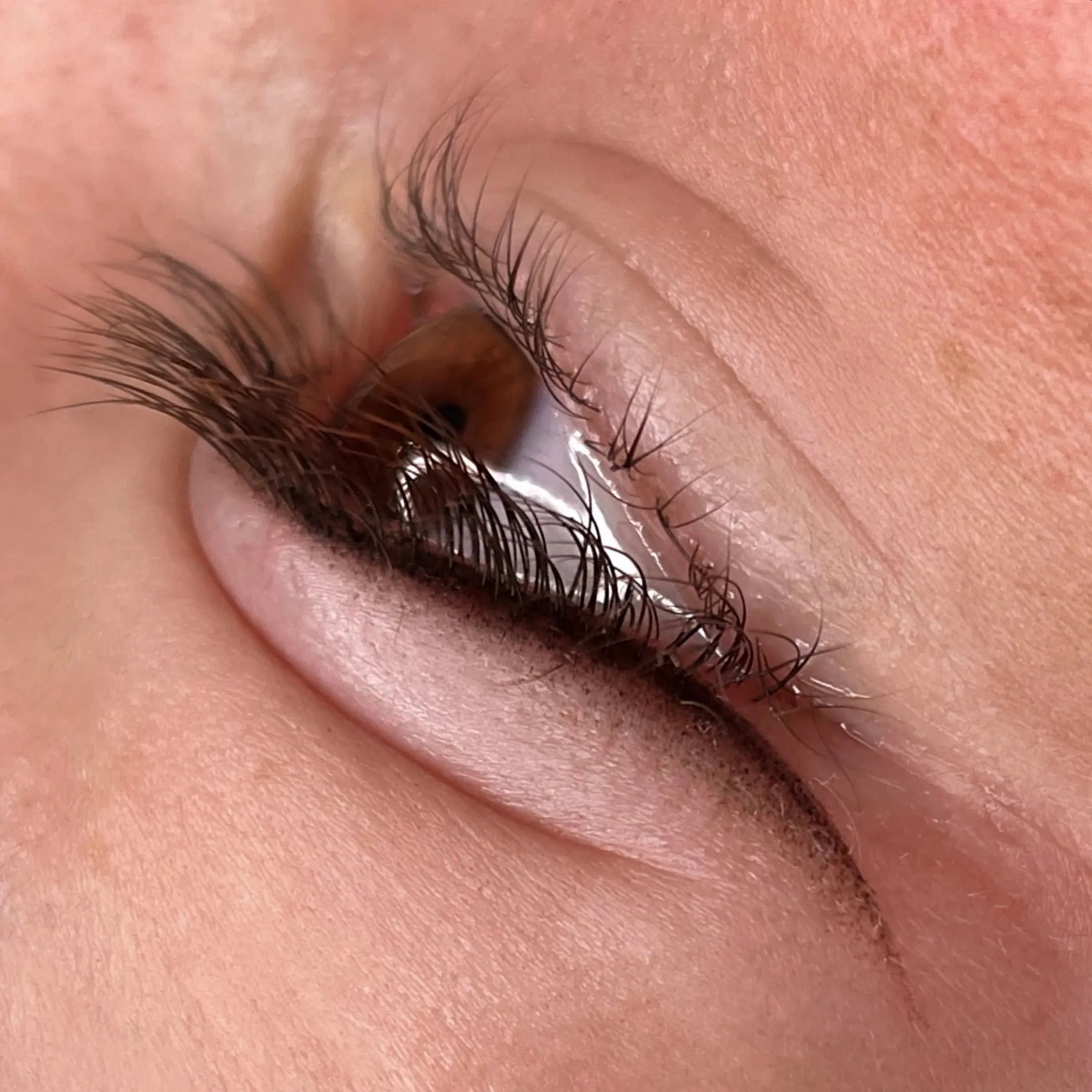 how long does permanent eyeliner last